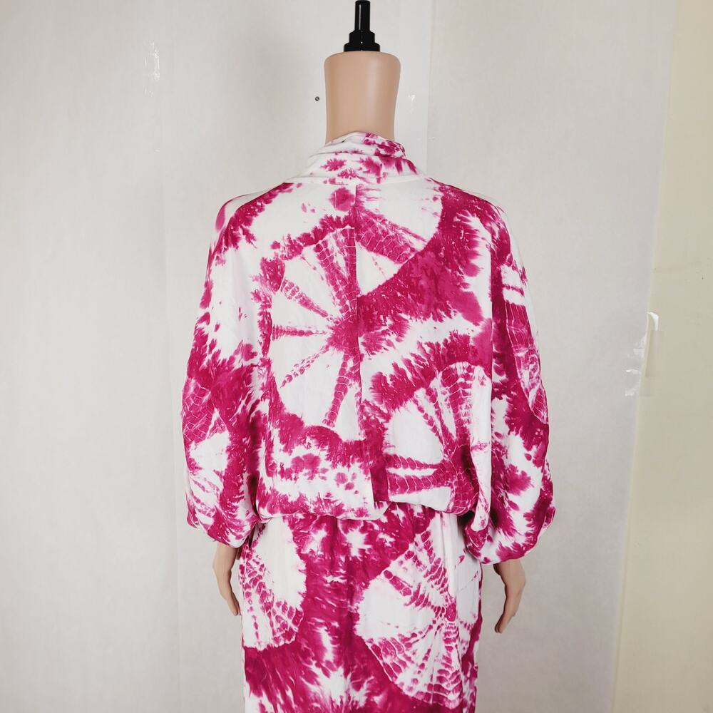 Elegant Pink and White Maxi Dress - Picture 7 of 11